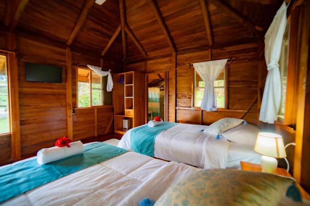 Galapagos Cabanas Eden Bellavista  Exterior foto